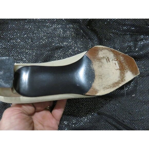 Stewart Weitzman italian Leather square toed block kitten heeled pumps Cream 7 - Picture 11 of 12